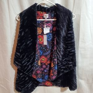 NWT CUPIO Black Faux Fur Vest with Floral Liner Women's M